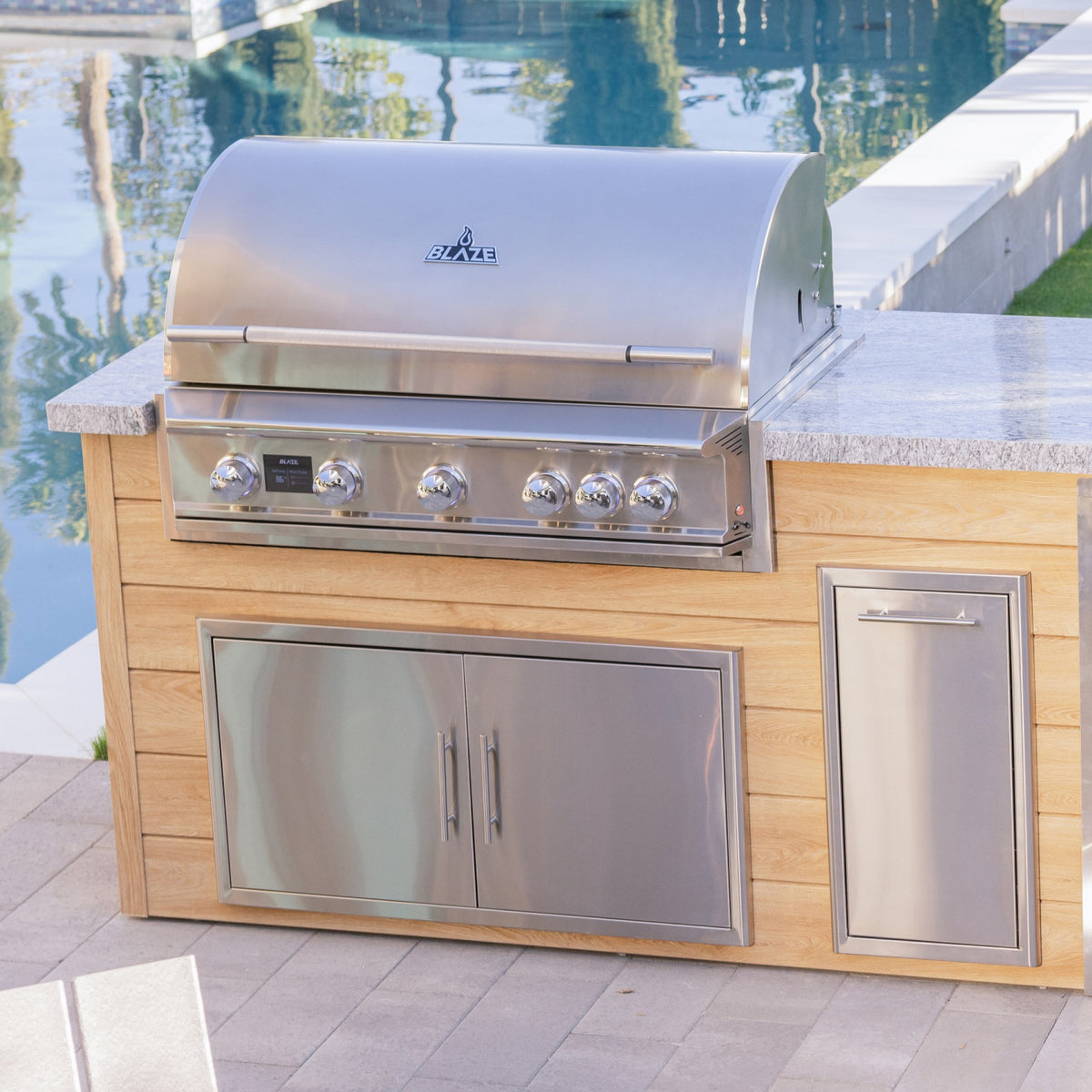 Blaze LTE PRO 40-Inch 5-Burner Propane Gas Grill