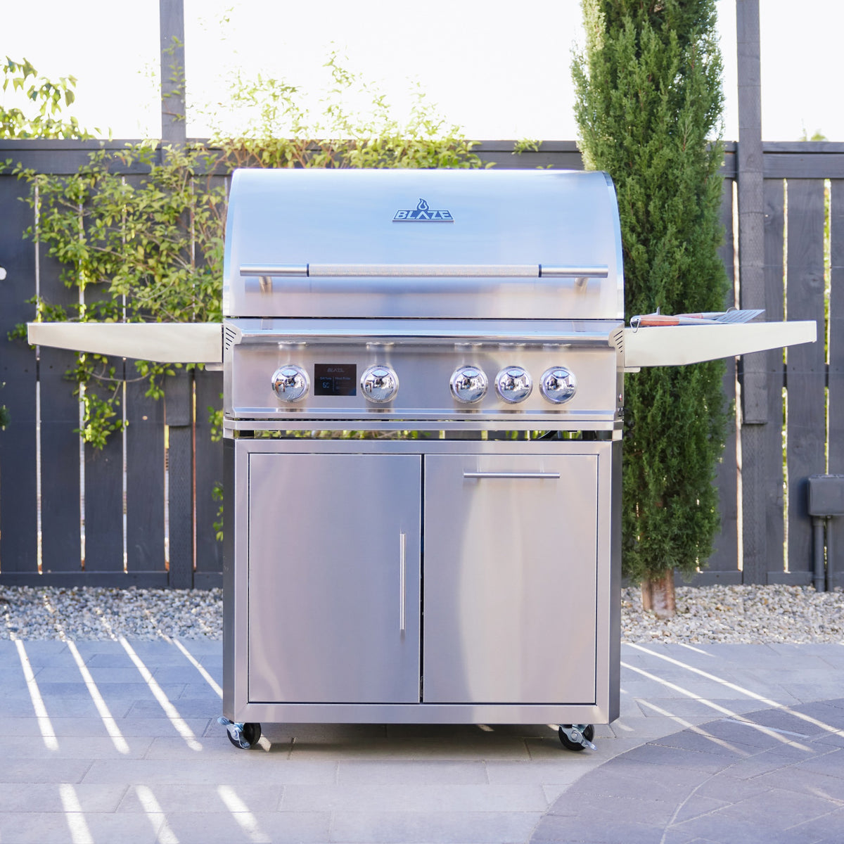 Blaze LTE PRO 32-Inch 4-Burner Propane Gas Grill